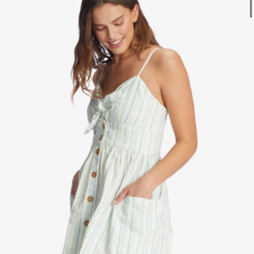 Dress - Picture 2 of 2